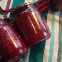 6 очень вкусных салатов из капусты на зиму — Лайфхакер