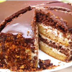 Неповторимый сметанный торт: классика советской кухни, которая не устаревает