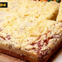 В СССР этот невероятно вкусный пирог готовили немцы — а любили все: нашли тот самый рецепт «Кухена»