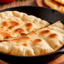 Никакой возни с тестом, беру лаваш и через 5 минут уже на сковороде: потрясающая вкуснота, лучше чебуреков