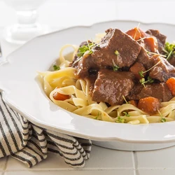 Гуляш из говядины как в советской столовой, пошаговый рецепт с фото на 485 ккал