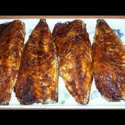 Скумбрия в духовке. Пальчики оближешь!