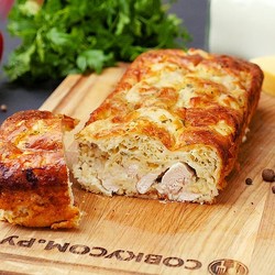 Легкий куриный пирог с сыром