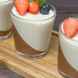 Муссовый десерт два шоколада в стакане