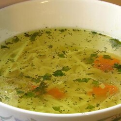 Незабываемый куриный бульон: тонкости приготовления