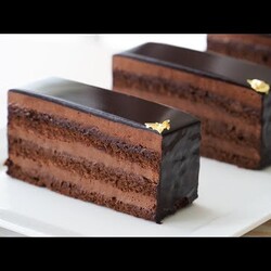 Flourless Moist Chocolate Cake / Gluten Free / No Flour