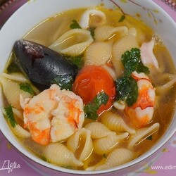 Как приготовить Итальянский суп с мидиями, креветками и кальмарами