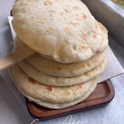 Базлама - турецкие лепешки на сковороде рецепт турецкие рецепты турецкая еда базлама рецепт в 2023 г | Турецкие рецепты, Рецепты еды, Еда