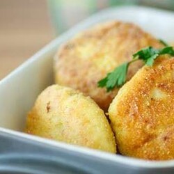 Рыбные котлеты с начинкой, подробное приготовление с фото