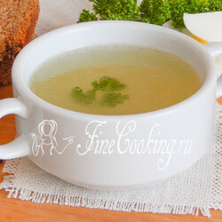 Прозрачный куриный бульон