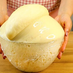 Этот секрет знают немногие. Моя бабушка научила меня. пекущийся хлеб