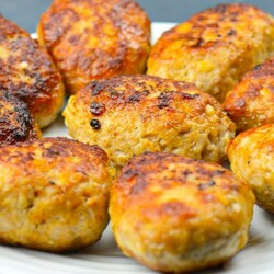 Сочные и нежные котлеты: правильный рецепт праздничный стол