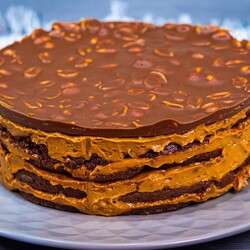 МОЙ торт СНИКЕРС за 5 минут! Никакой духовки, муки и желатина!