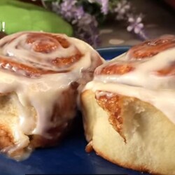 Знаменитые тающие во рту рулетики. Классические американские булочки с корицей. булочки с корицей