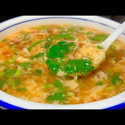 西紅柿雞蛋湯，最忌直接倒入雞蛋，學會一招，湯鮮味美，漂亮蛋花【阿朝哥美食】#西紅柿雞蛋湯 #蕃茄雞蛋湯 #蕃茄料理