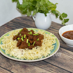 Гуляш из говядины с подливкой рецепт с фото