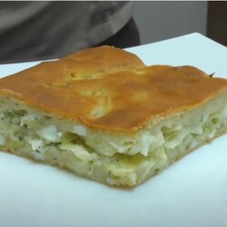 Заливной пирог на кефире с капустой