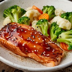 Лосось, запечённый в соусе терияки