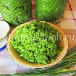 Паста из чесночных стрелок - простой и вкусный рецепт с пошаговыми фото