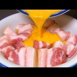 五花肉別紅燒了，淋2個雞蛋，沒想到這麼香，每次上桌都不夠吃【一畫美食】#五花肉 #五花肉雞蛋 #雞蛋