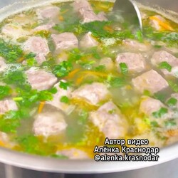 Домашний суп с фрикадельками, на приготовление которого понадобится немного времени