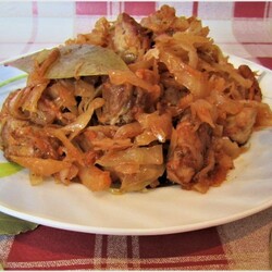 Тушеная капуста с мясом