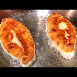 ПИРОЖКИ на Кефире, очень вкусные пирожки с картошкой на сковороде.Тесто для пирожков.Жареный пирожок