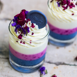 Шоколадный мусс в стакане