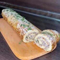 Картофельный рулет с мясной начинкой