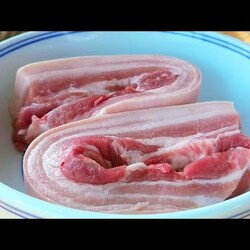 поделюсь с вами вкусной тушеной свининой