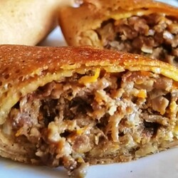 Часто делаю такую начинку для блинов. Почти мясная: дешево и вкусно