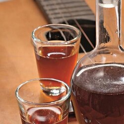 Настойка на черносливе – рецепты на водке, самогоне и спирту