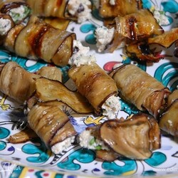 Как приготовить Баклажаны, фаршированные творогом, сыром и грецкими орехами