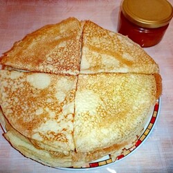 Блинчики кружевные с дырочками на теплой воде - проще не бывает | Кулинарные записки обо всём | Пульс Mail.ru