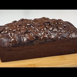 Рецепт простого и вкусного шоколадно-бананового торта без яиц