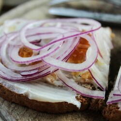 Русская намазка на хлеб за 5 минут: такая вкуснятина – даже колбаса в пролете - YakutiaMedia.ru