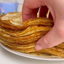 Блины по рецепту моей любимой бабушки #рецепт #recipes #блины #блинчики #блинчикинамолоке #блин в 2023 г | Еда, Рецепты еды, Кулинария