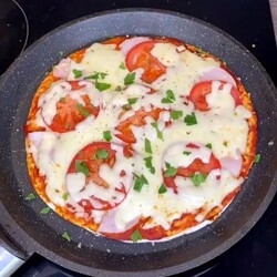 Пицца на сковороде