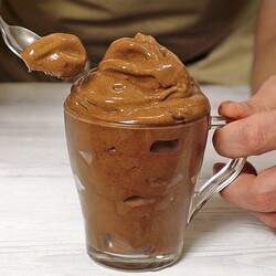 Zuckerfreies Eis in 1 Minute! Keine Sahne! Dessert in 1 Minute von einer Banane!