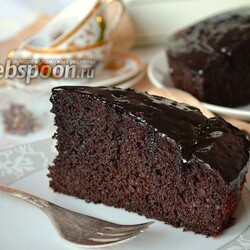 Шоколадный бисквит на красном вине