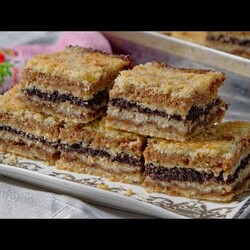 Pita sa Makom, Orasima i Jabukama: Sočna, Brza i Jednostavna!