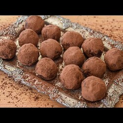 Всего 2 ингредиента! Вкуснейшие ШОКОЛАДНЫЕ ТРЮФЕЛИ с яблоком | рецепт без сахара, сливок и масла