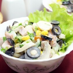 Салат с маринованными грибами «Венгерка»