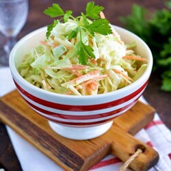 Салаты из свежей капусты и моркови - 15 быстрых и вкусных рецептов