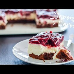 Japoński ogród - ciasto dla wybrednych | Brownie z kremem i owocami