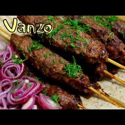 Люля-кебаб без мангала в духовке. Делай так и фарш не когда не упадёт с шампура.