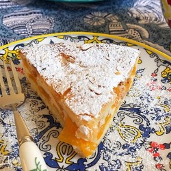 Чизкейк с персиками. Ингредиенты: мука, сливочное масло, сметана