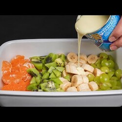 Nur Kondensmilch und Obst! Sie werden staunen! Leckeres Dessert ohne Backen in 5 Minuten