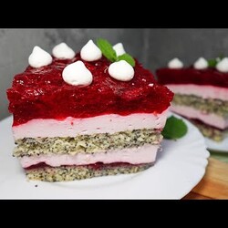 WIŚNIOWIEC Z MAKIEM I PYSZNĄ PIANKĄ ŚMIETANKOWĄ - TO CIASTO ZASKOCZY TWOICH BLISKICH