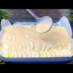 яблочный пирог в сметанной заливке